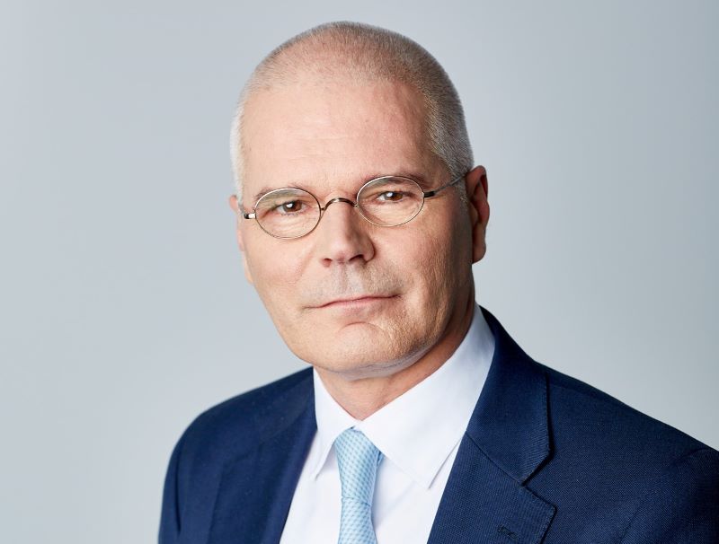 Henk Paardekooper, CEO al First Bank